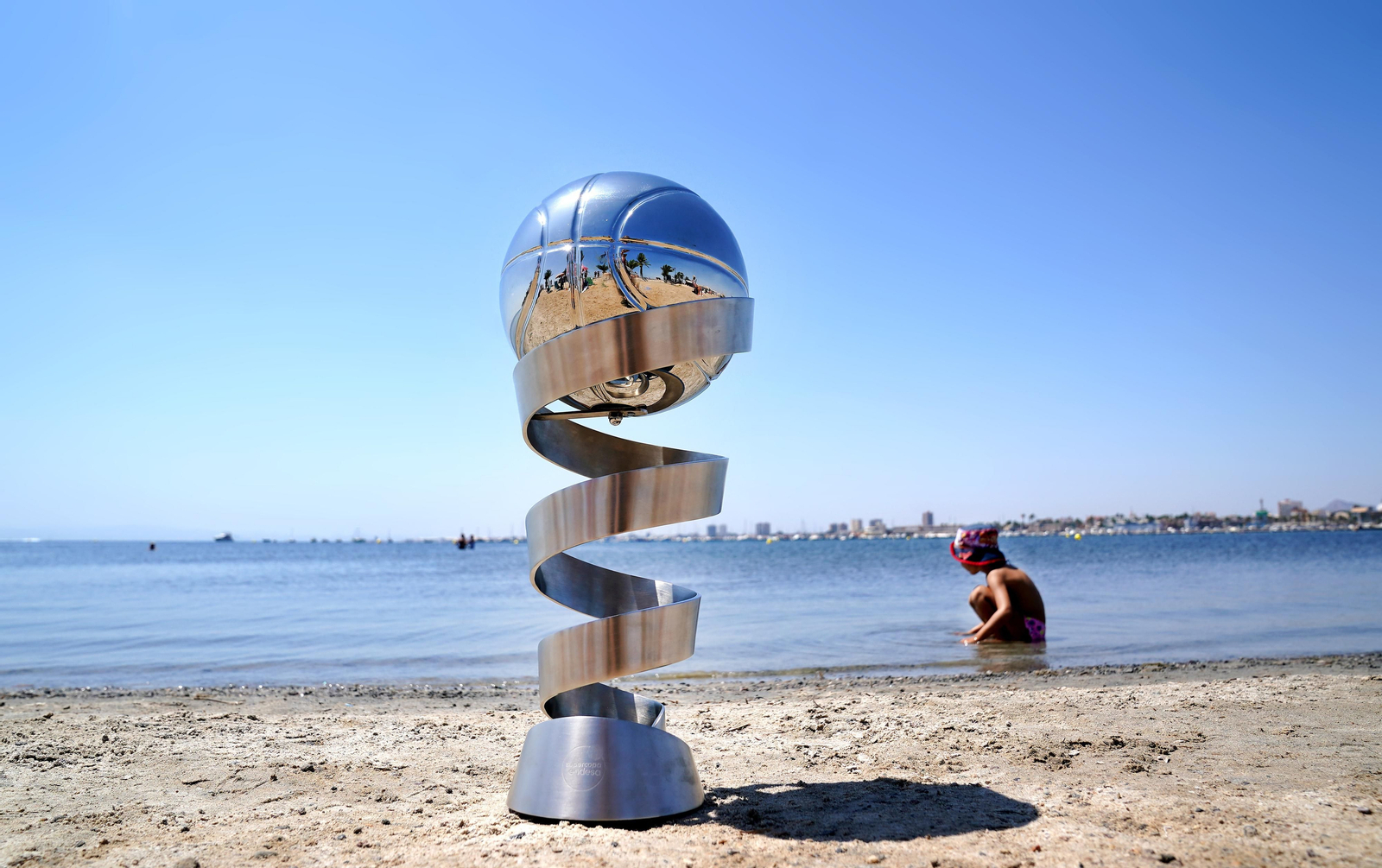 El trofeo de la Supercopa