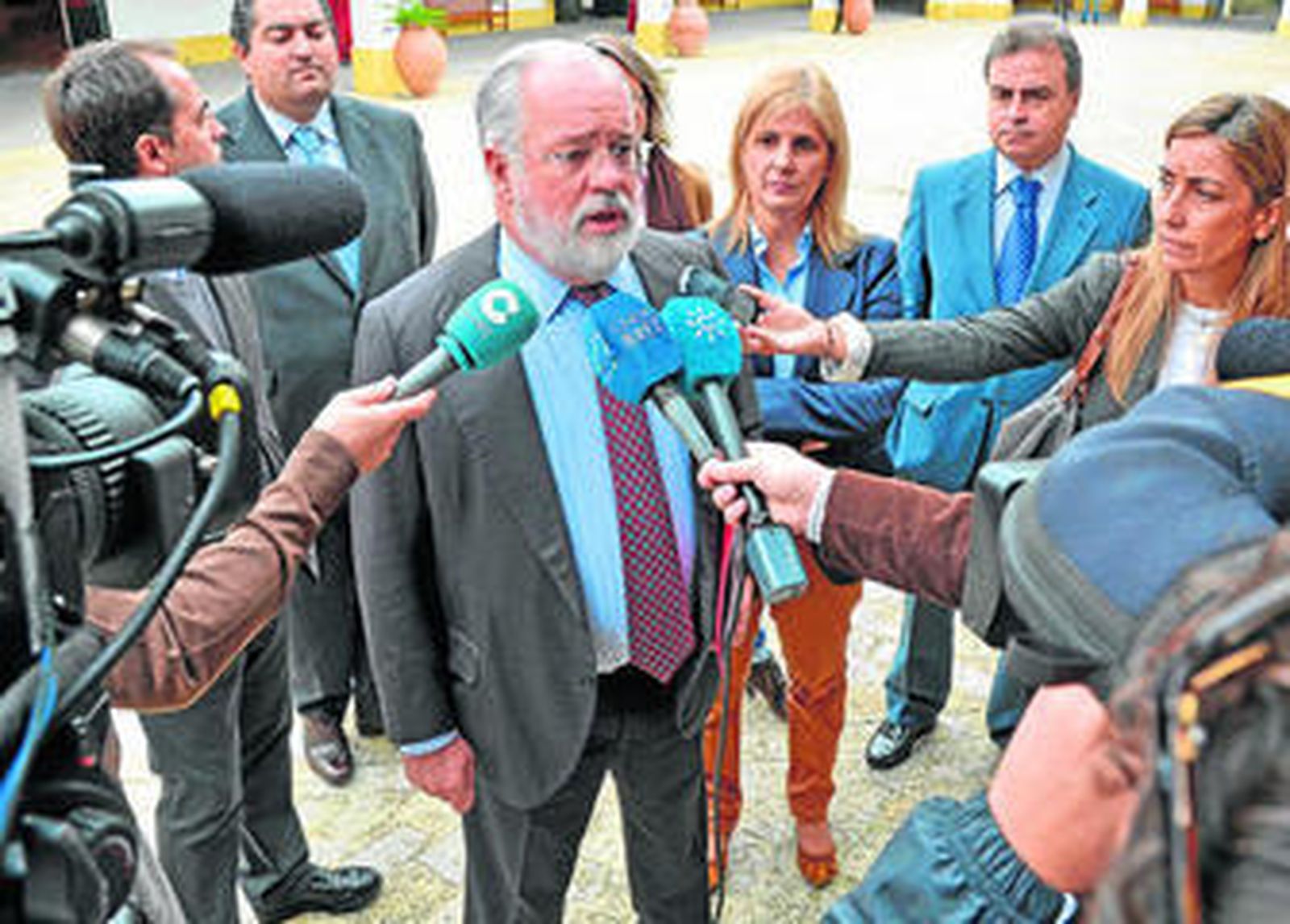 Arías Cañete en una reciente visita a Jerez.