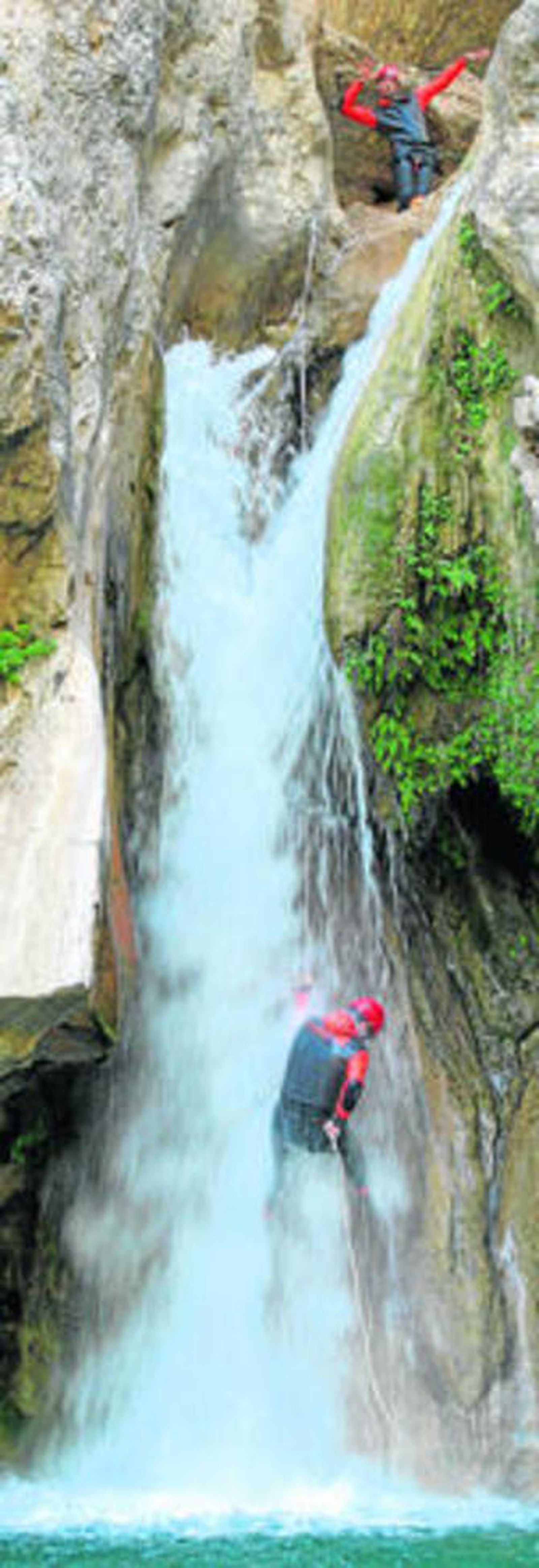 Descenso de barranco en Rio Verde.