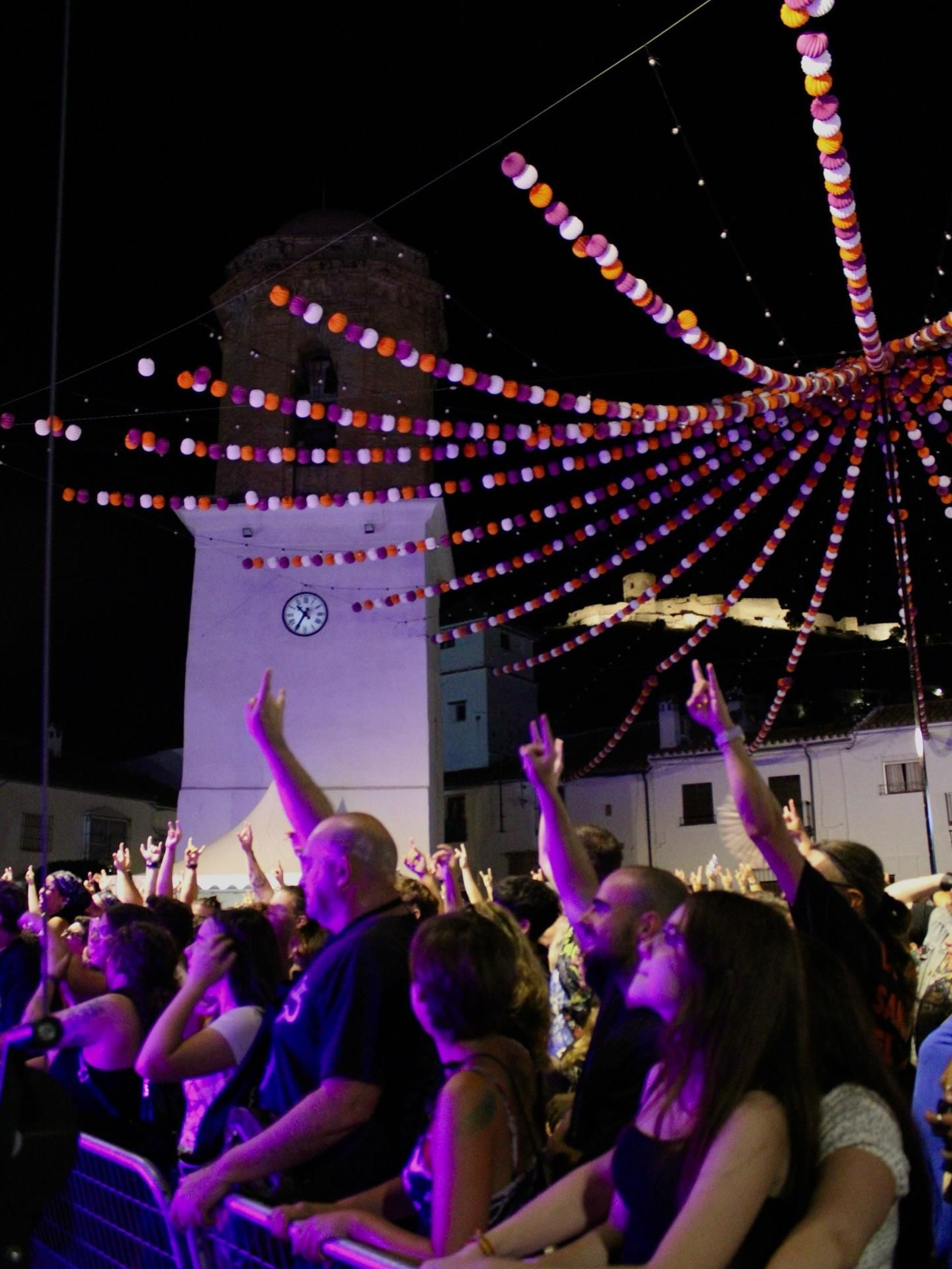 Mägo de Oz hace vibrar la Feria de Agosto de Jimena de la Frontera