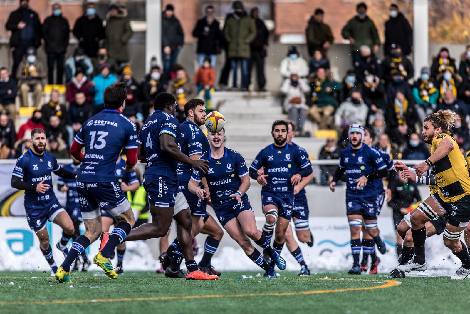 Un lance del encuentro disputado en San Amaro.