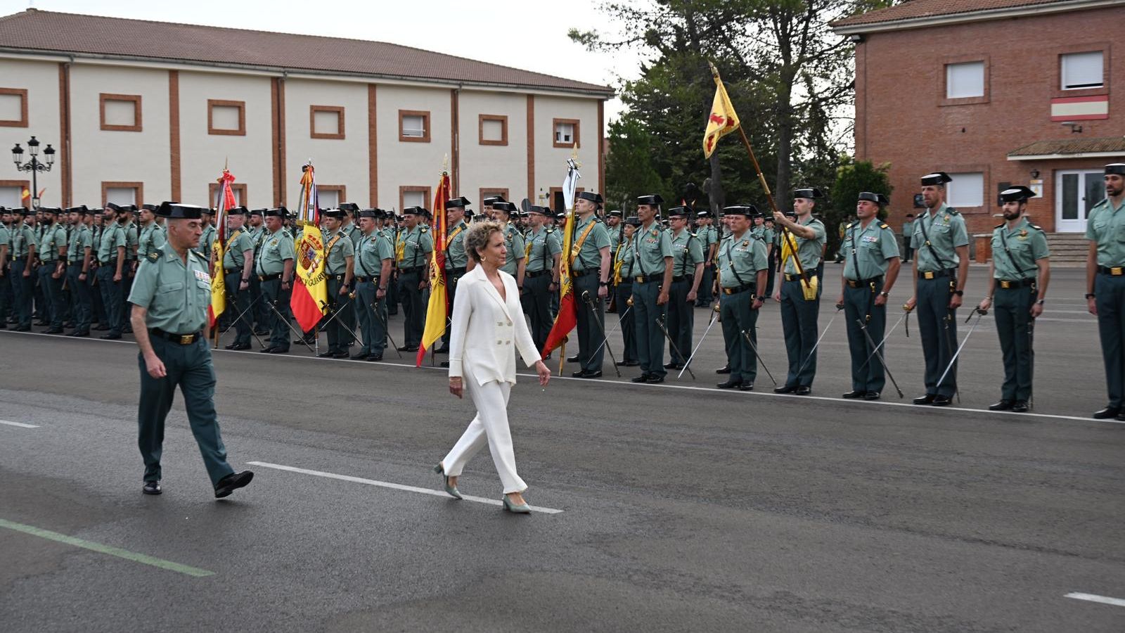 La secretaria de Estado de Seguridad, Aina Calvo, preside el acto de entrega de diplomas de la 130ª promoción de guardias civiles en la Academia de Guardias de Baeza.