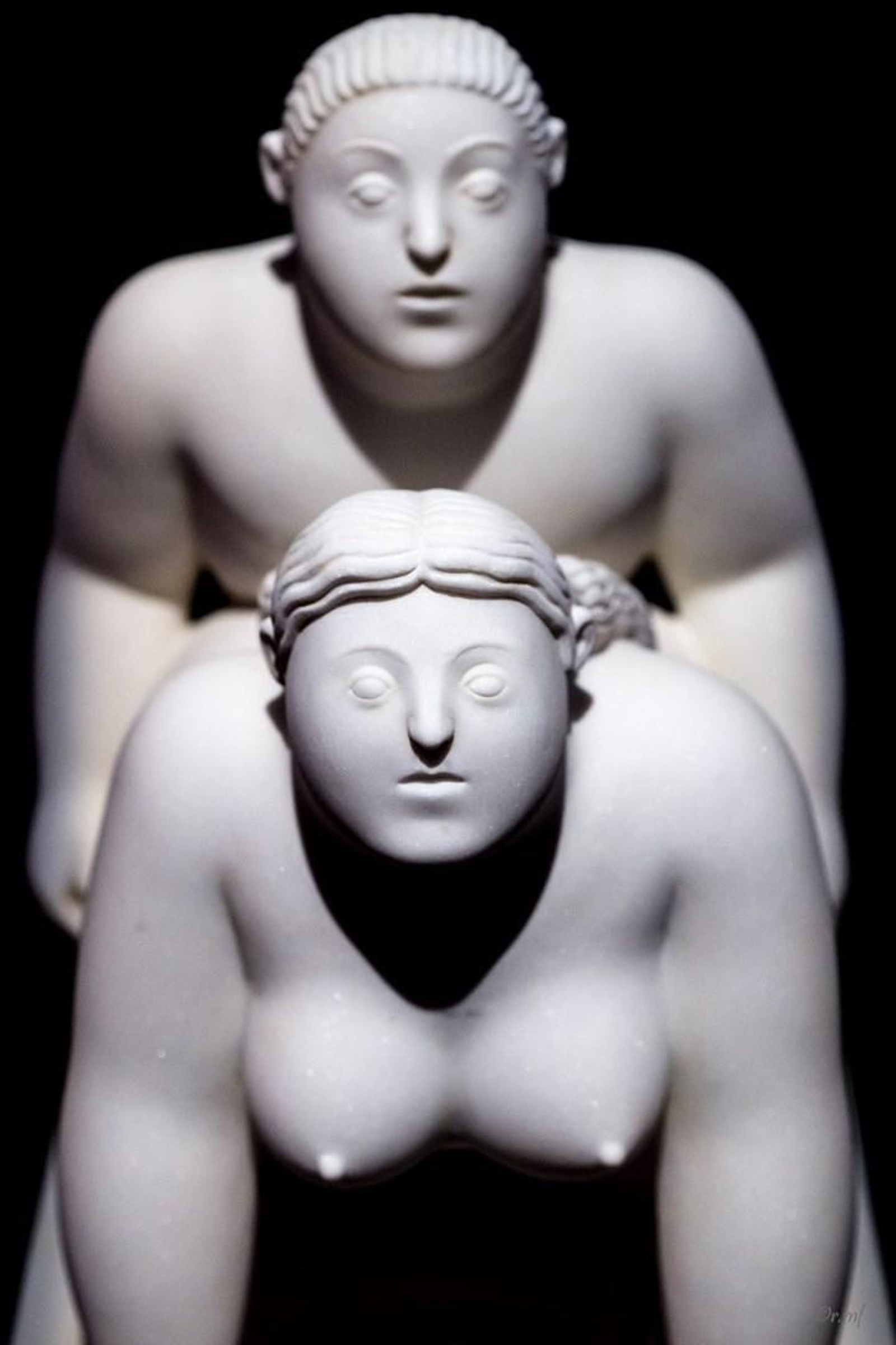 Se entiende por grandilocuencia el uso de expresiones que pretenden dar mayor importancia a las cosas que se comunican.