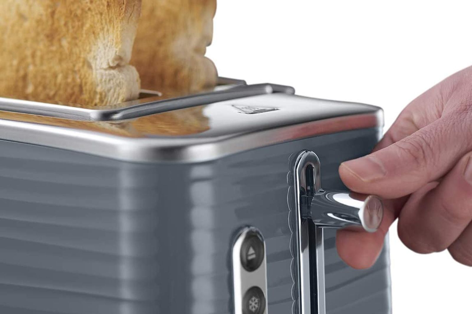 Consigue desayunos perfectos gracia a la tostadora Russell Hobbs que ahora tiene un 20% de descuento en Amazon