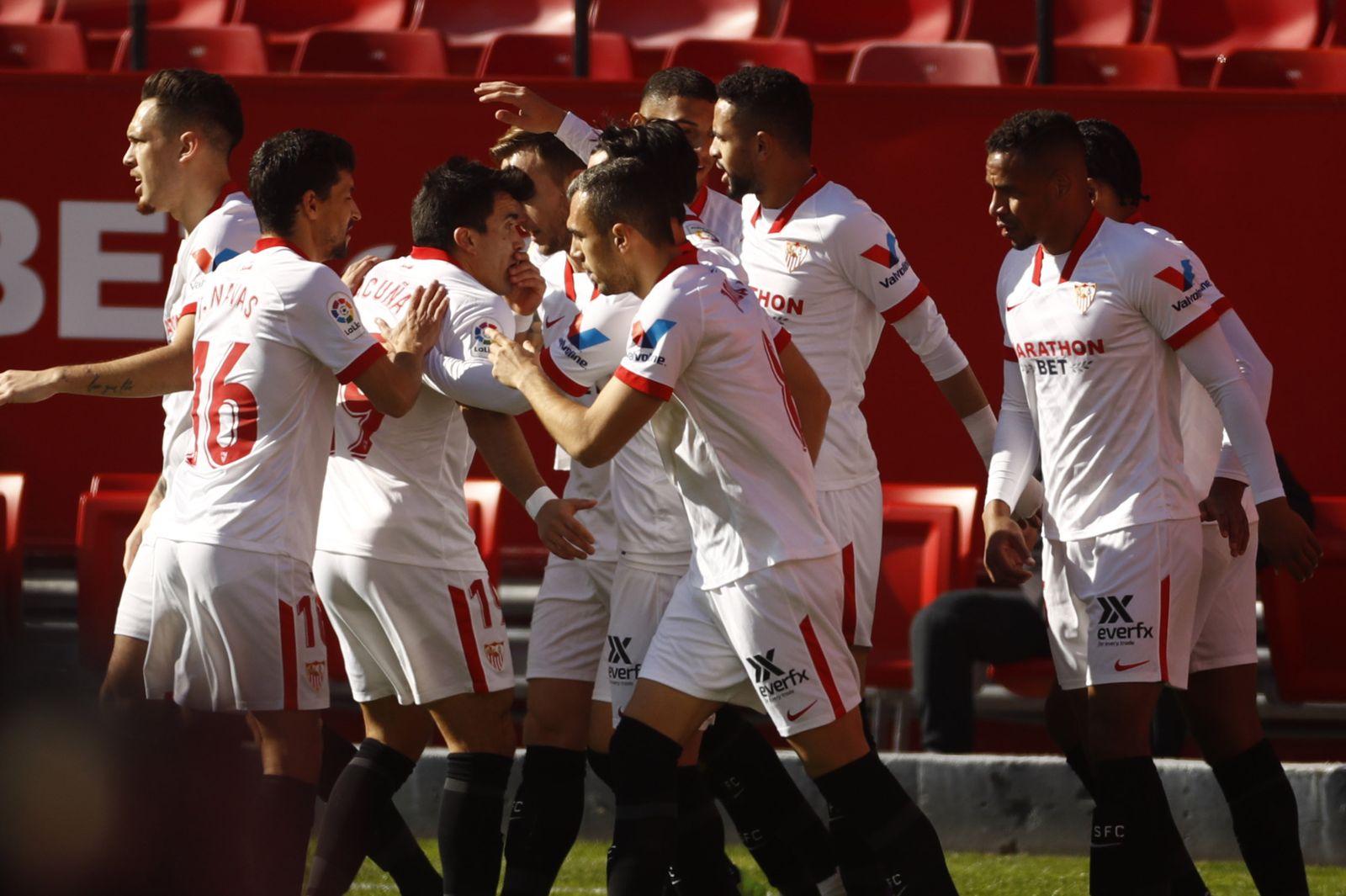 Las imágenes del Sevilla-Real Sociedad