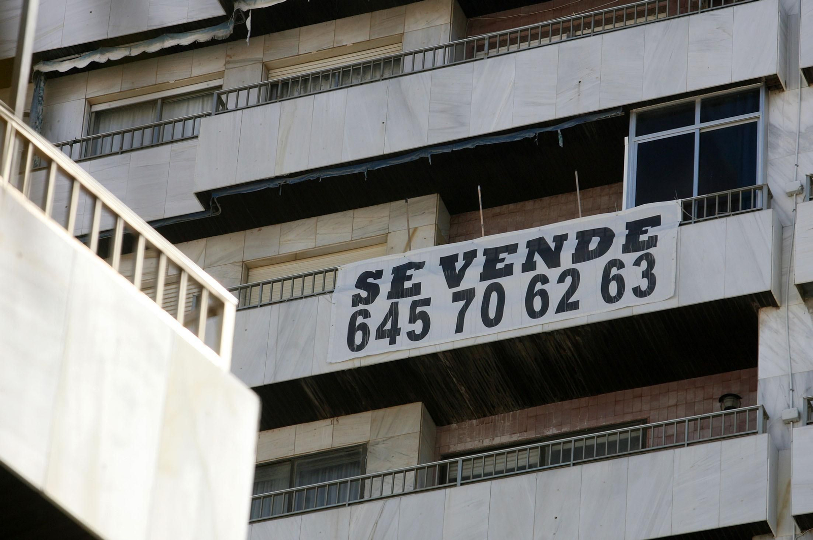 ¿Puede permitirse un onubense comprar una casa? las hipotecas firmadas en Huelva caen un 21,54%