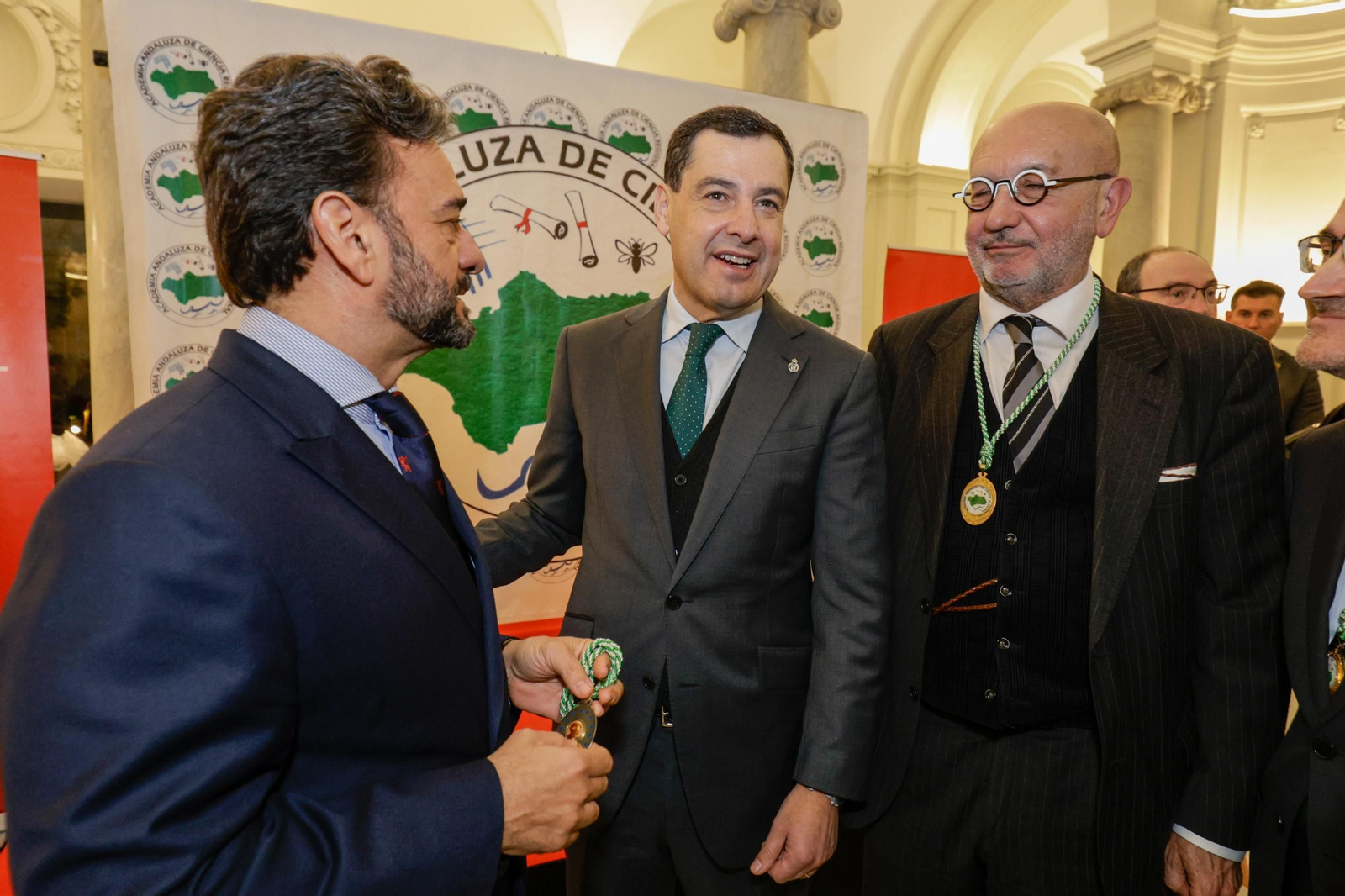 I Premio a la Trayectoria ejemplar en defensa de Andalucía a Fátima Báñez y a Jaime Montaner Roselló
