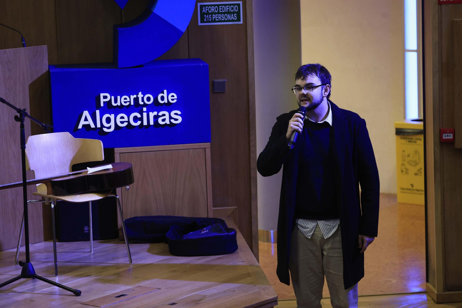 Las fotos de la entrega del Premio Rafael Viso 2025 para jóvenes creadores a la cantante algecireña Naomí Santos