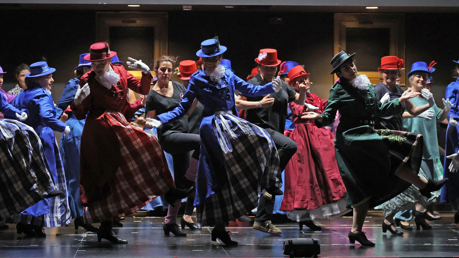 Ensayo del musical 'Ilumíname' de Fredes Insa