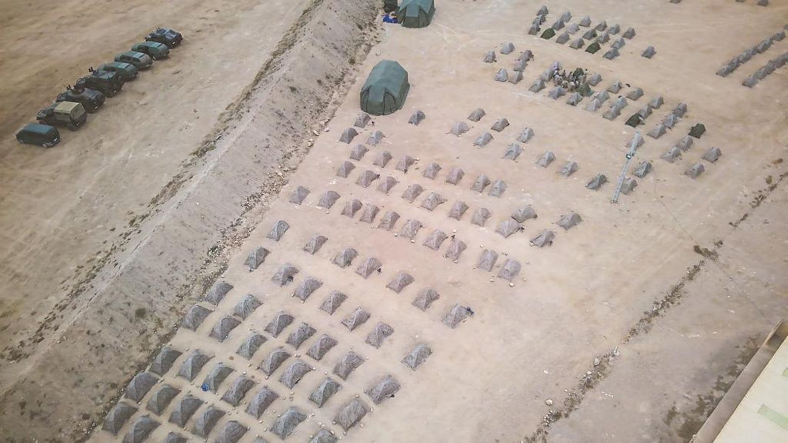 El campamento de los casi 900 infantes en Viator. El campamento de los casi 900 infantes en Viator.