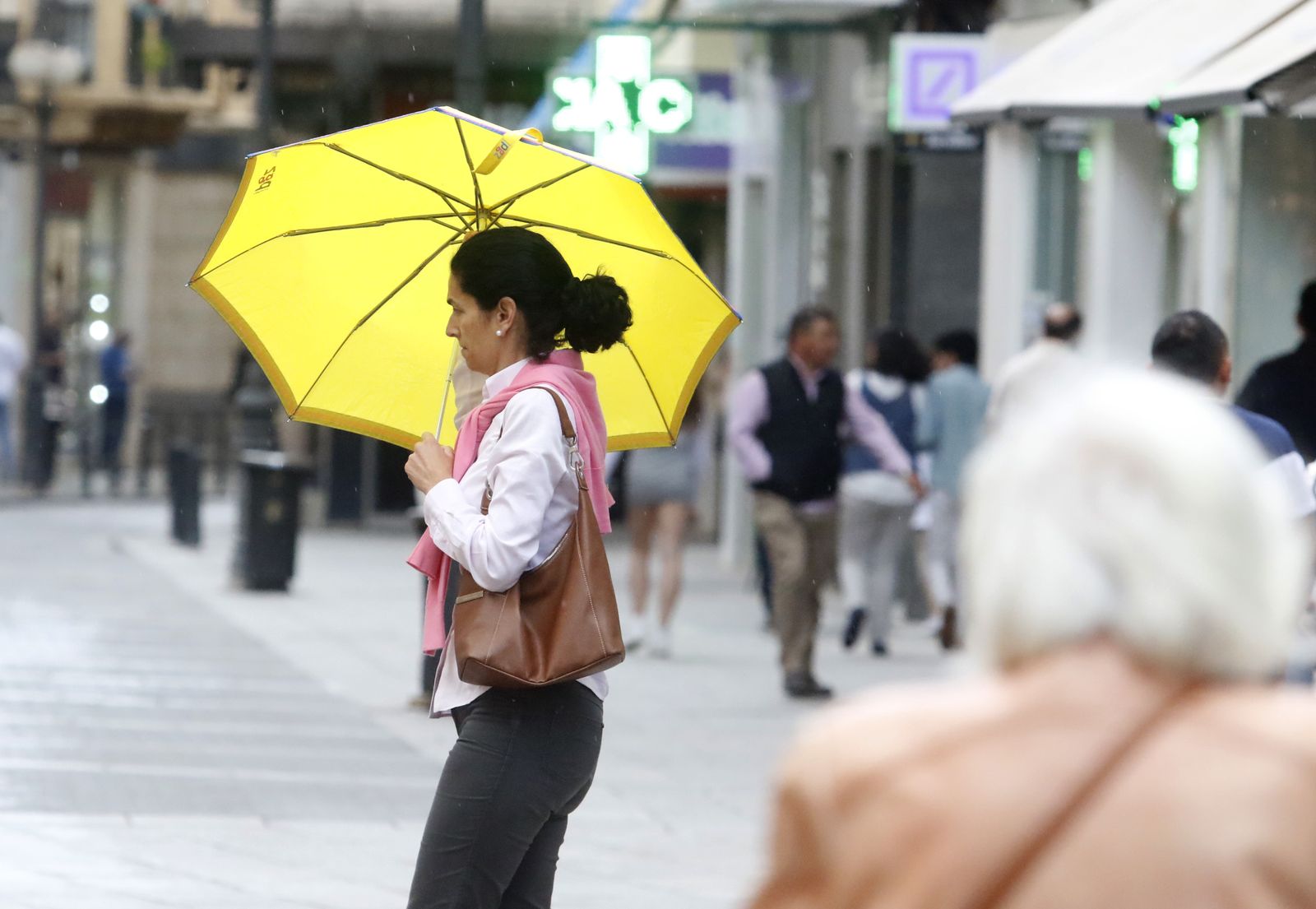 El puente de mayo se despide con lluvia en Córdoba, en imágenes