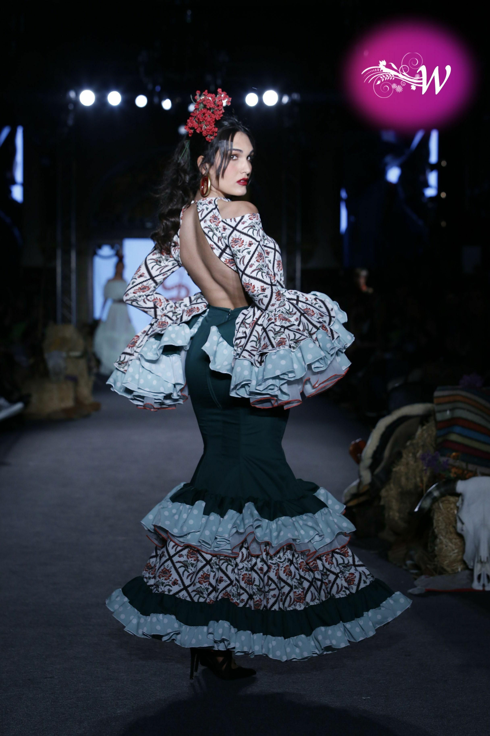 Javier Mojarro presenta su nueva colección en We Love Flamenco 2020, todas las fotos de su desfile