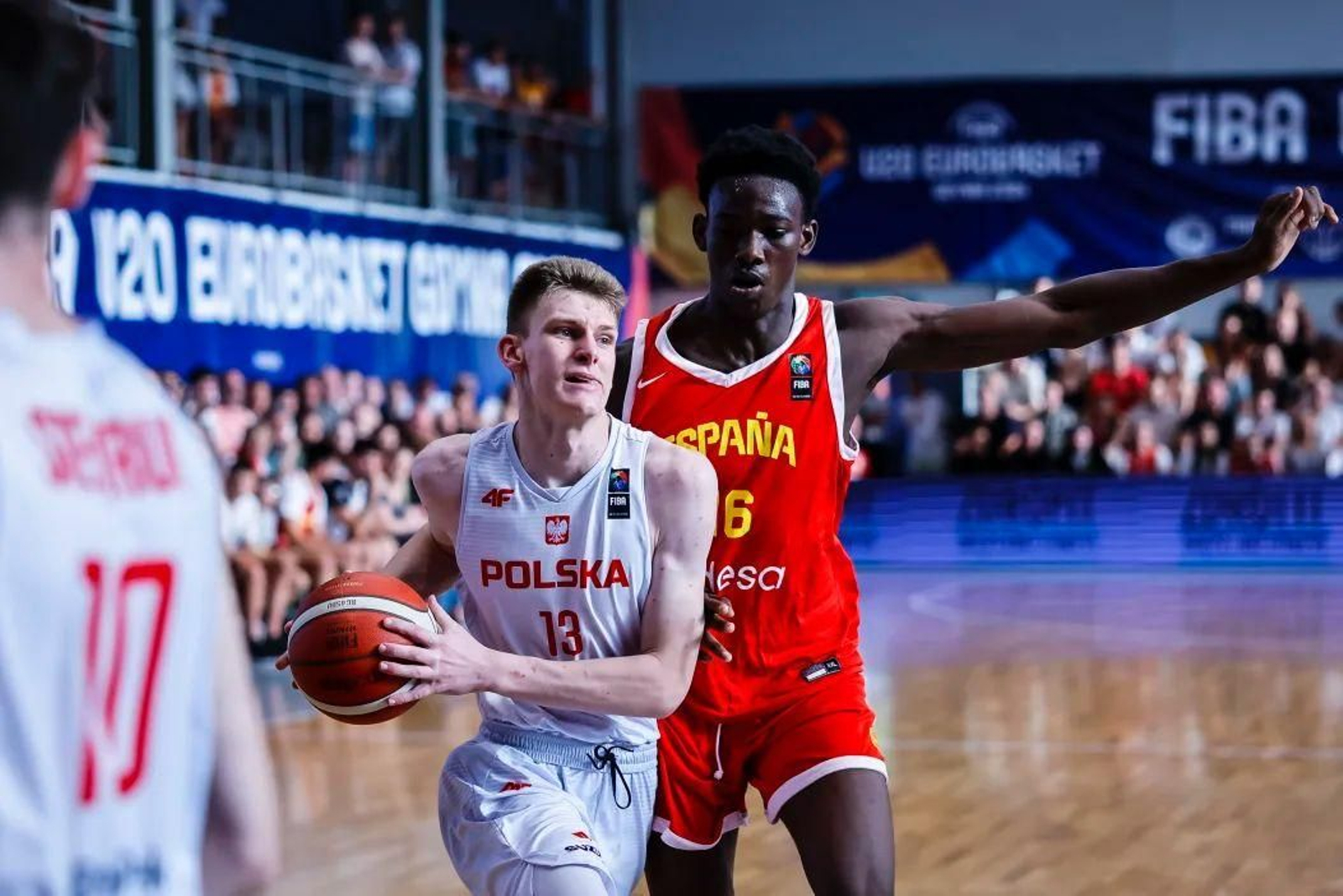 Onuetu, en una acción defensiva.