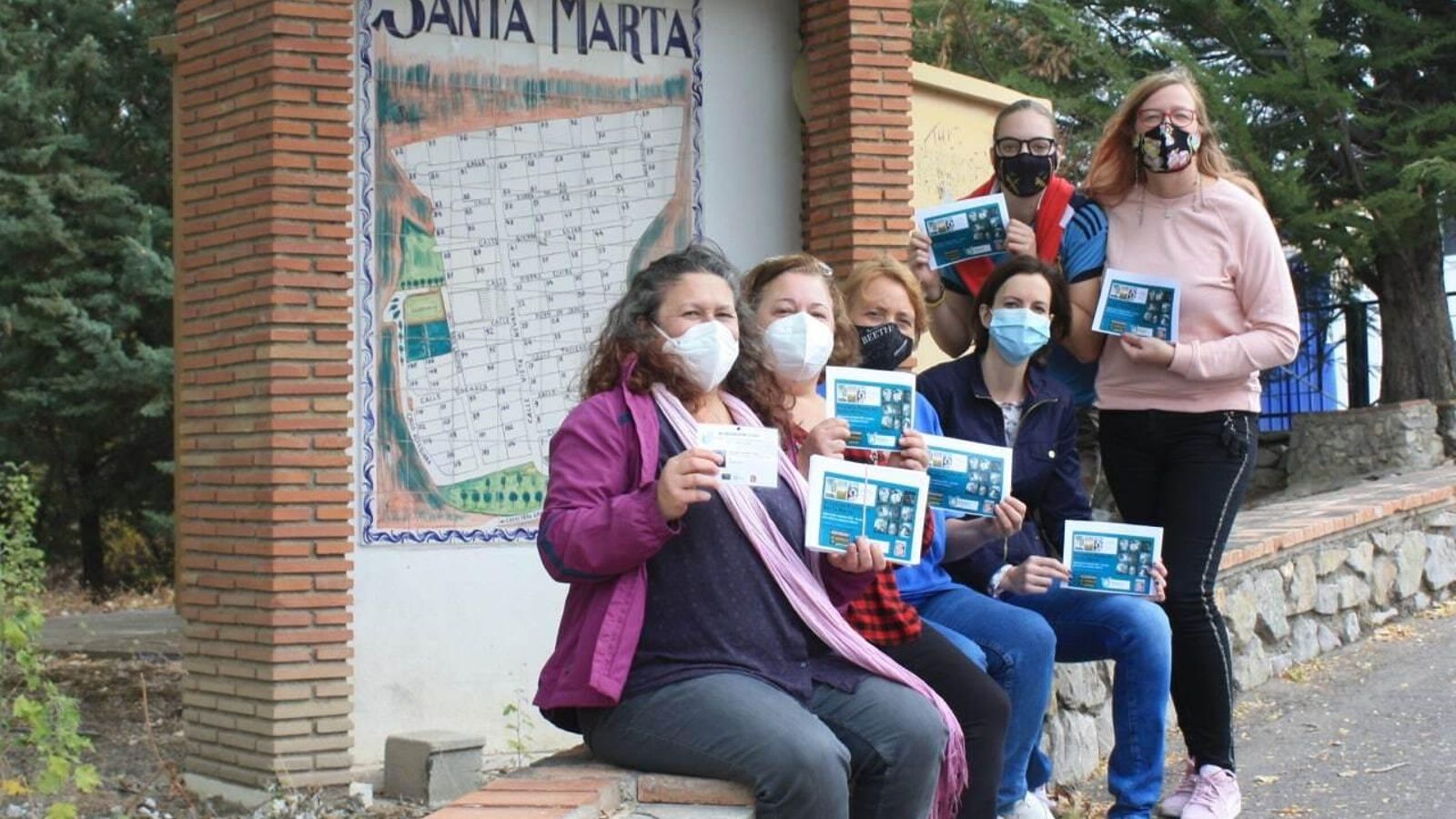 Algunas de las voluntarias de la Asociación Sinergias.
