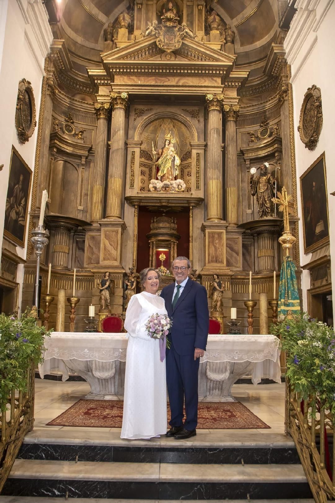 Imágenes de la boda de Pablo Domínguez-Mompell Román y Mariana Carrasco Fandiño en Cádiz