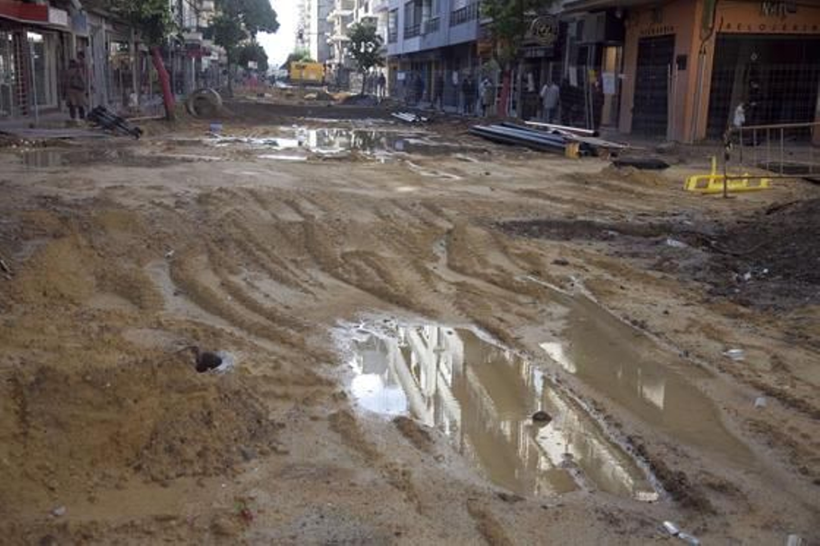 Efectos de las intensas lluvias en las obras de Asunción.

Foto: Jaime Martínez