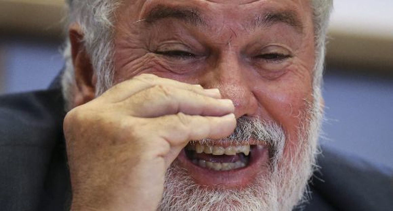 La Eurocámara aplaza la decisión sobre Cañete para revisar sus cuentas