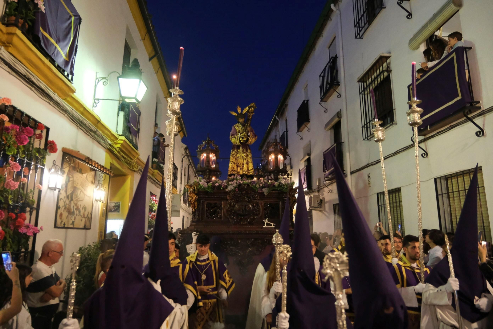 Miércoles Santo en Córdoba: la procesión de la Pasión, en imágenes