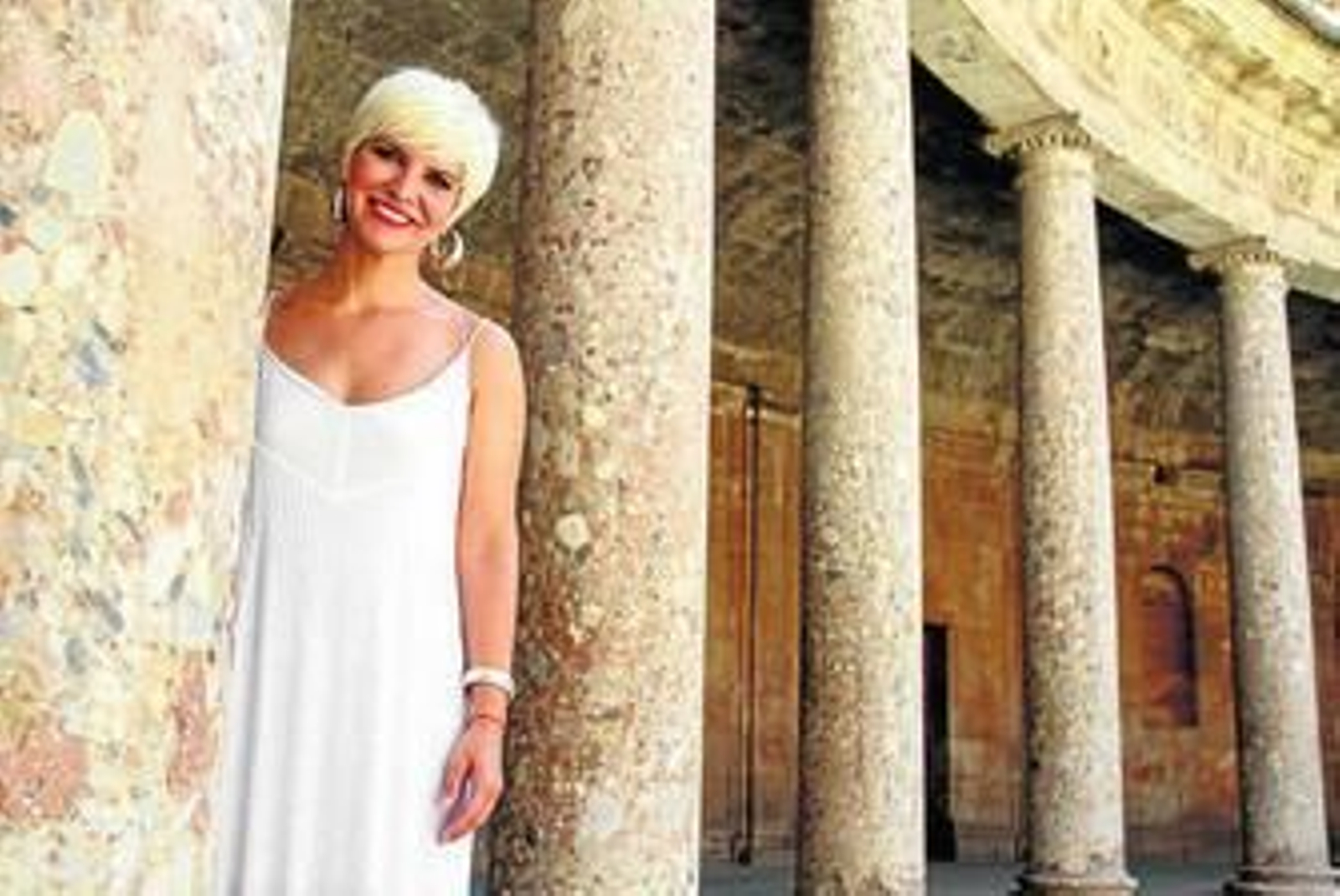 La cantante Pasión Vega es una de las galardonadas.