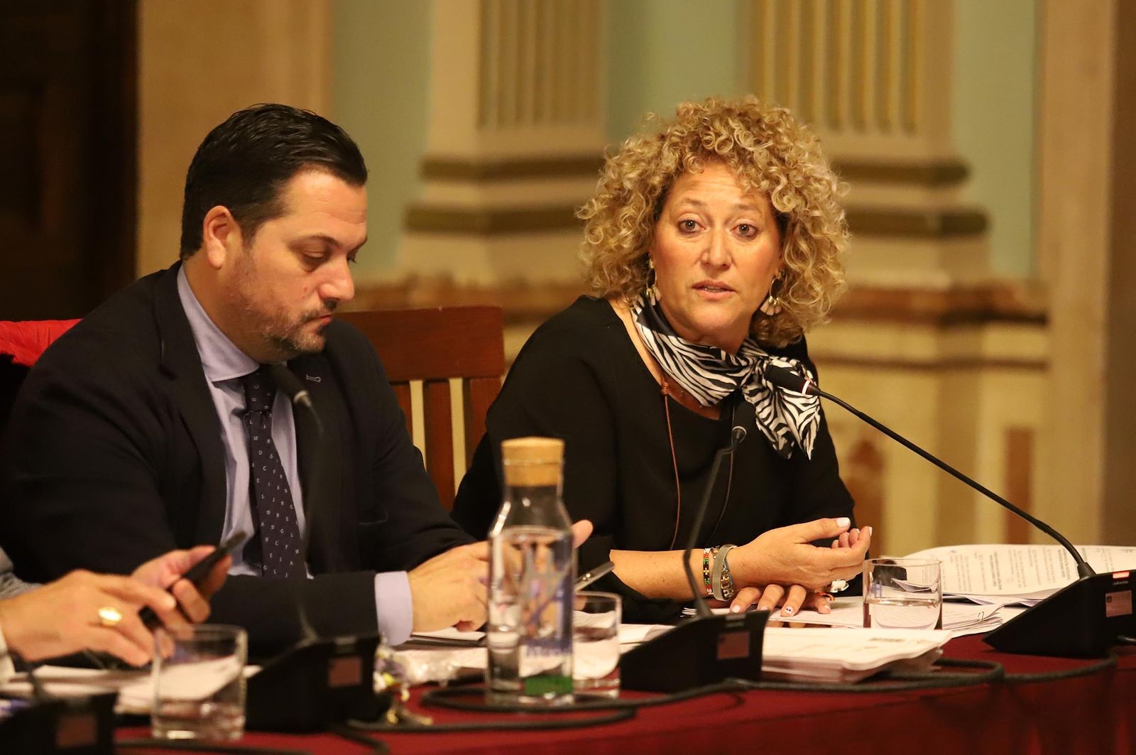 Imágenes del pleno celebrado en el Ayuntamiento de Huelva