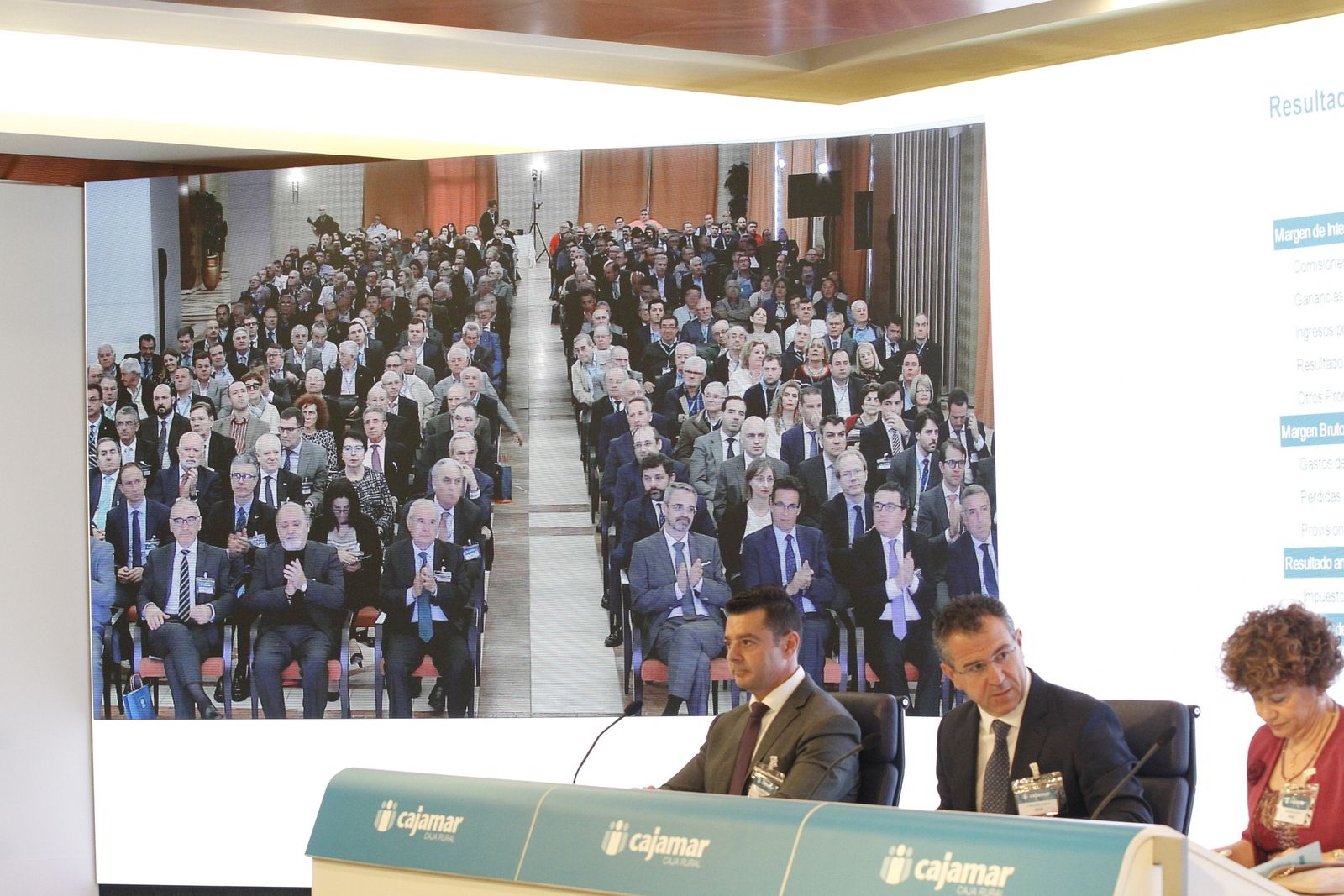 Cajamar celebró su última asamblea general el pasado 26 de abril, en la que no trascendió ningún detalle de esta operación.