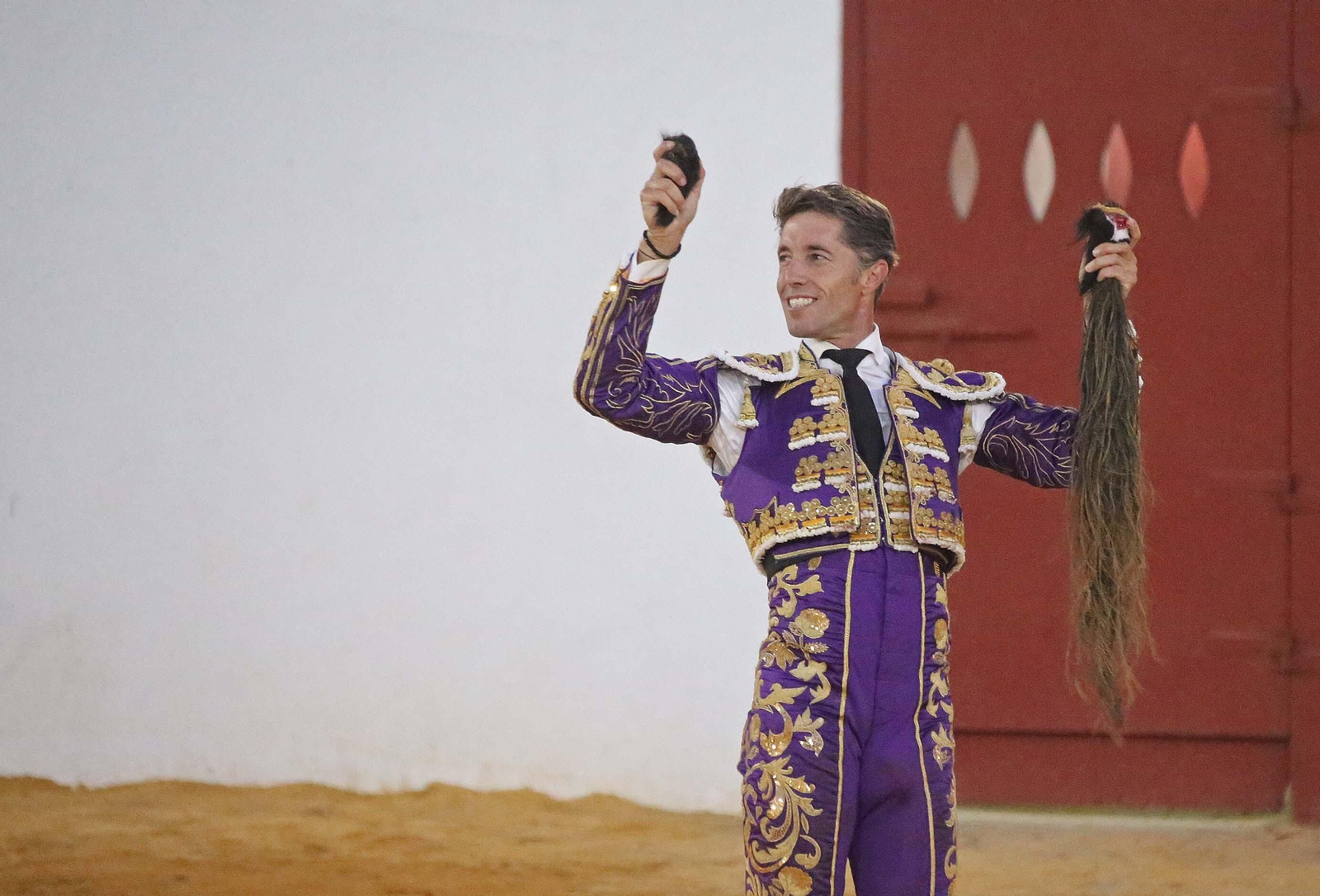 Fotos de la corrida de la reapertura de la plaza de toros de Tarifa: El Cid, Manuel Escribano y Manuel Ponce