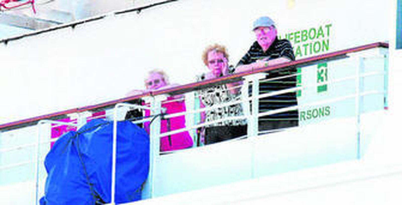 Cruceristas antes de desembarcar en Huelva.