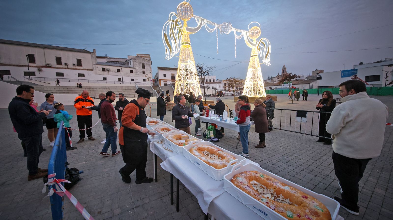 El roscón solidario de Santa Marta en Jerez