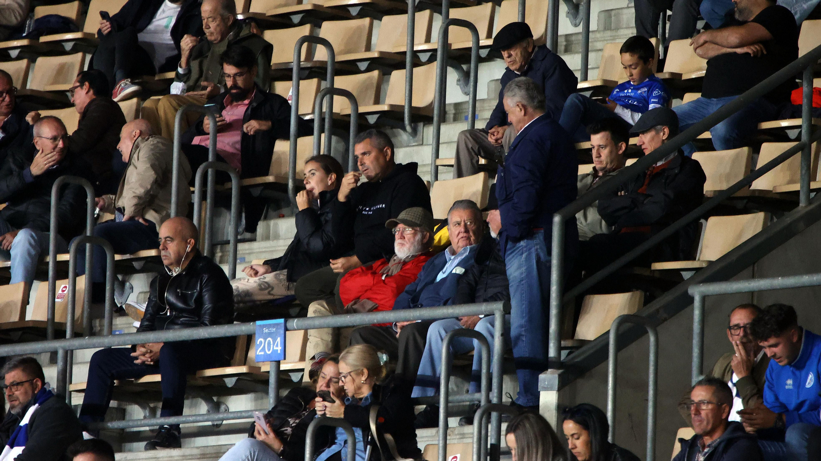 Búscate en el Xerez DFC - Ceuta B en el Municipal de Chapín en Jerez