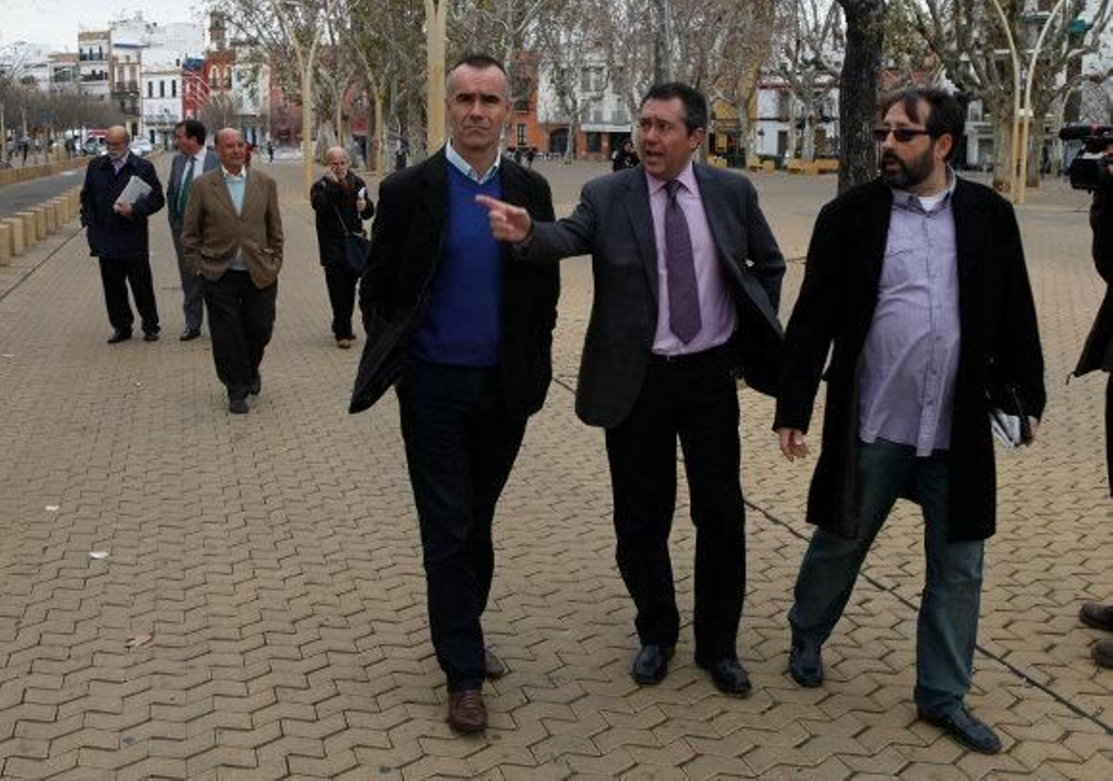 Espadas alerta de la "presión" policial a los locales de la Alameda