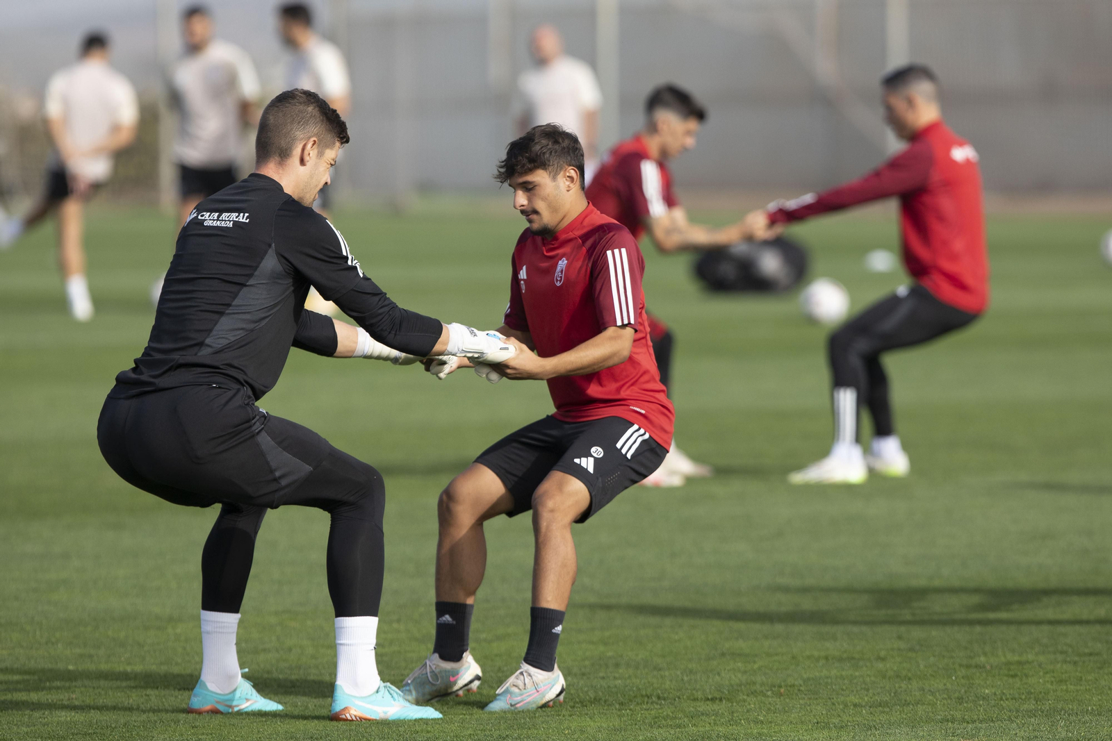 Jugadores del Granada CF en un entrenamiento