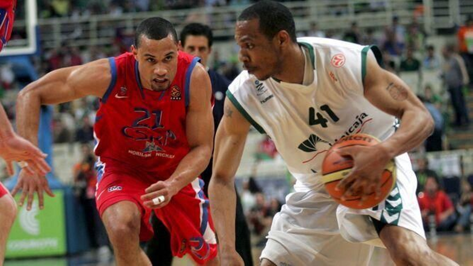 Marcus Brown y Trajan Langdon, en las semifinales de la Final Four 2007 de Atenas