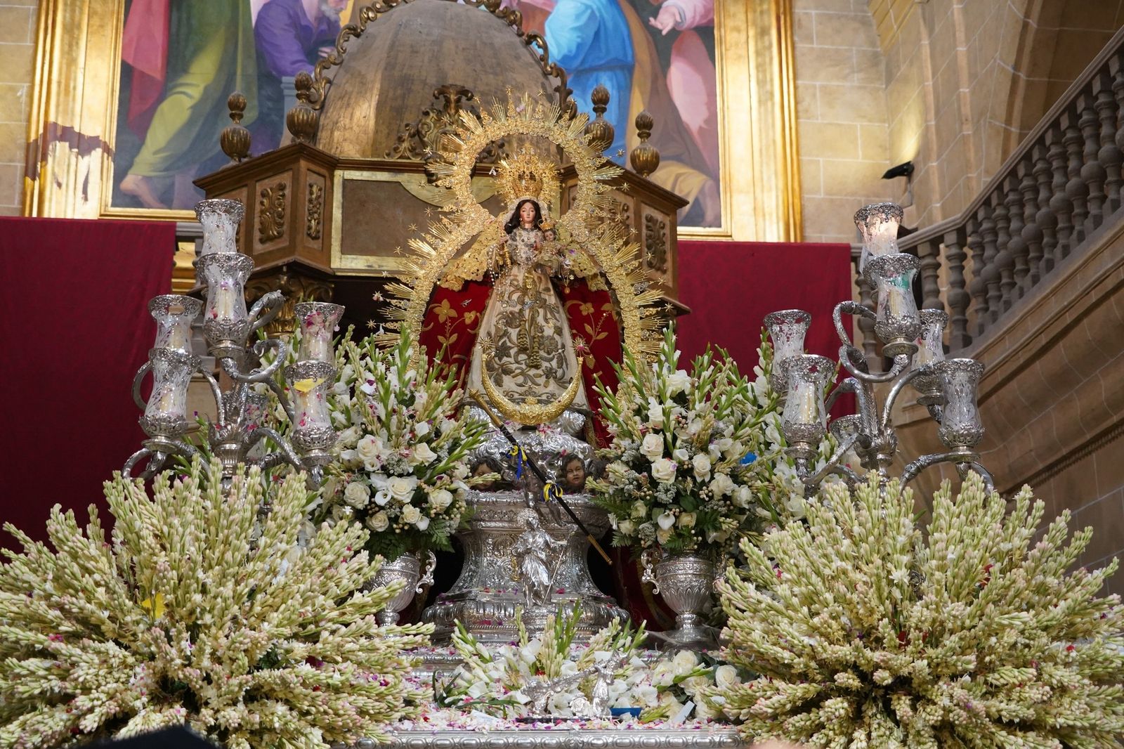 Imágenes de la procesión de la Virgen de Montemayor en Moguer