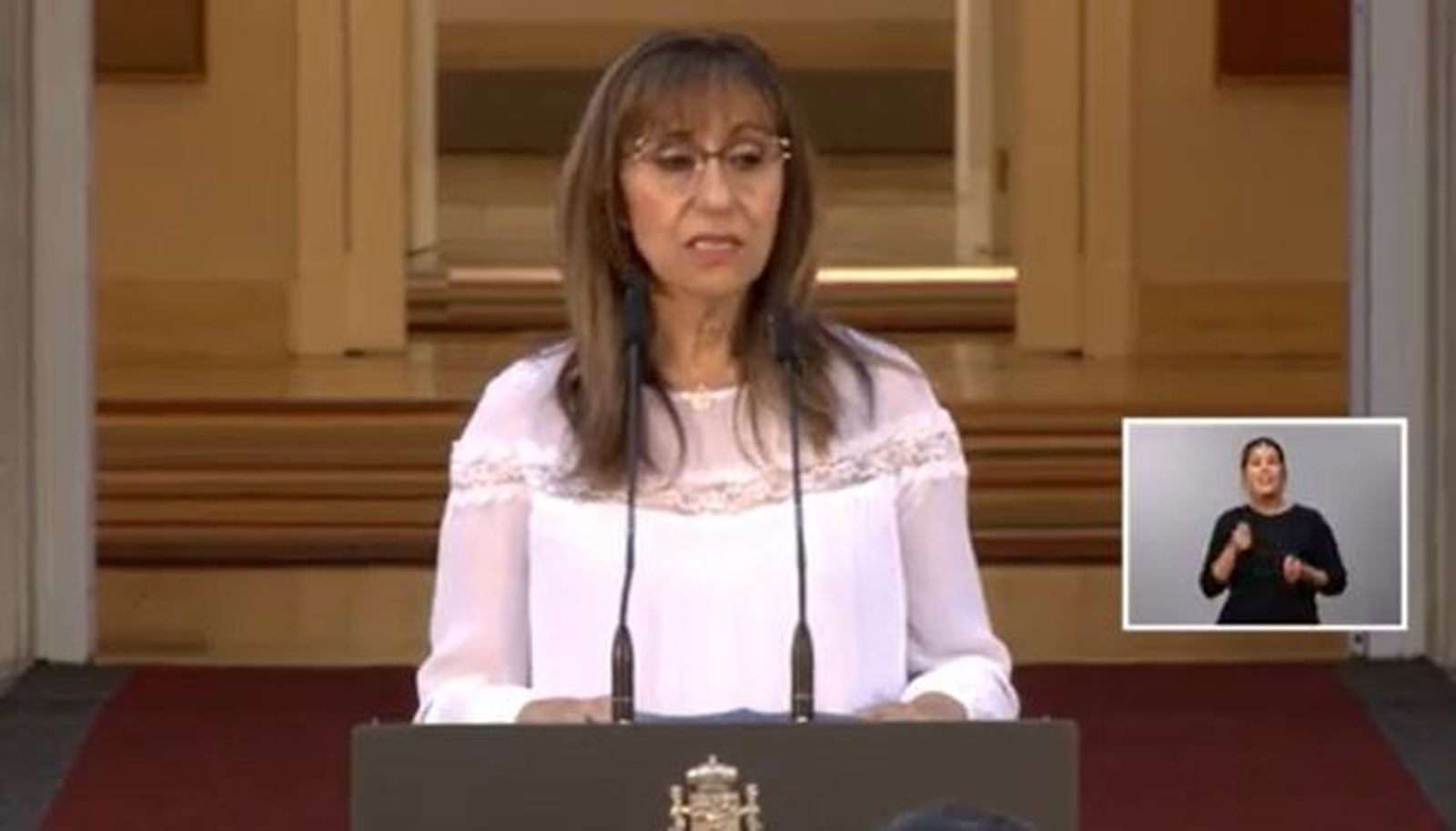 Inés, la maestra cordobesa, durante su intervención en La Moncloa.