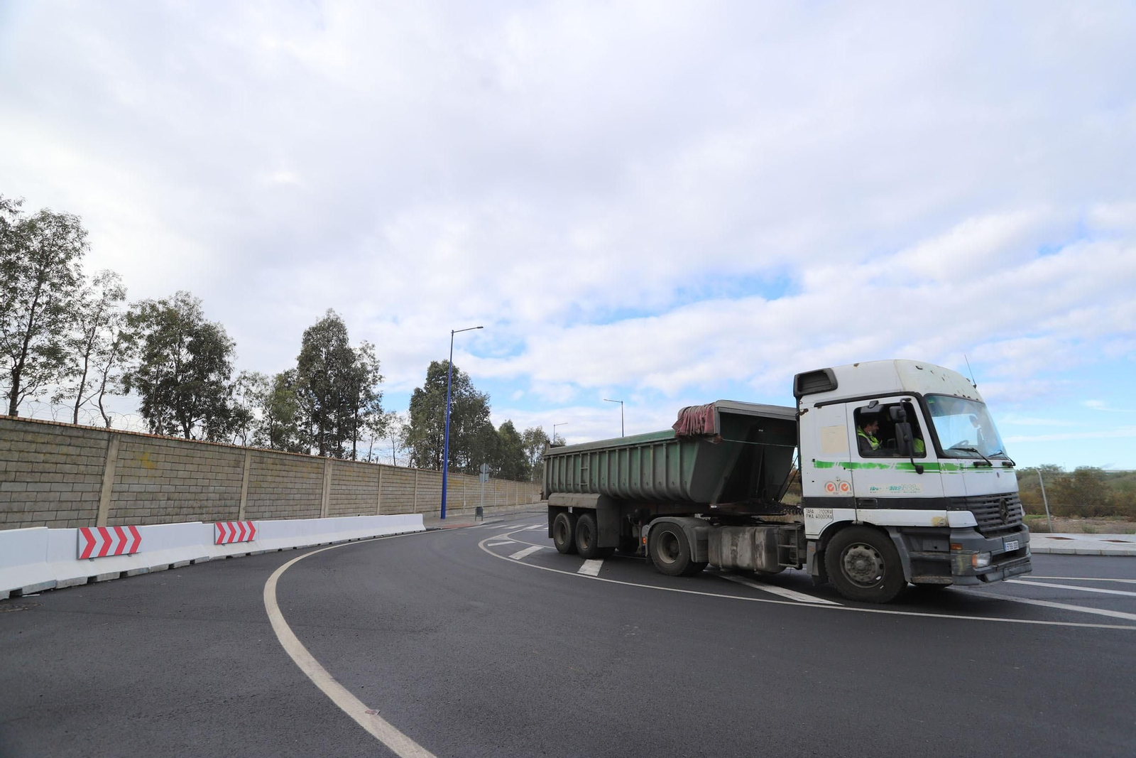 Accesos a la nueva Zona de Actividades Logísticas.