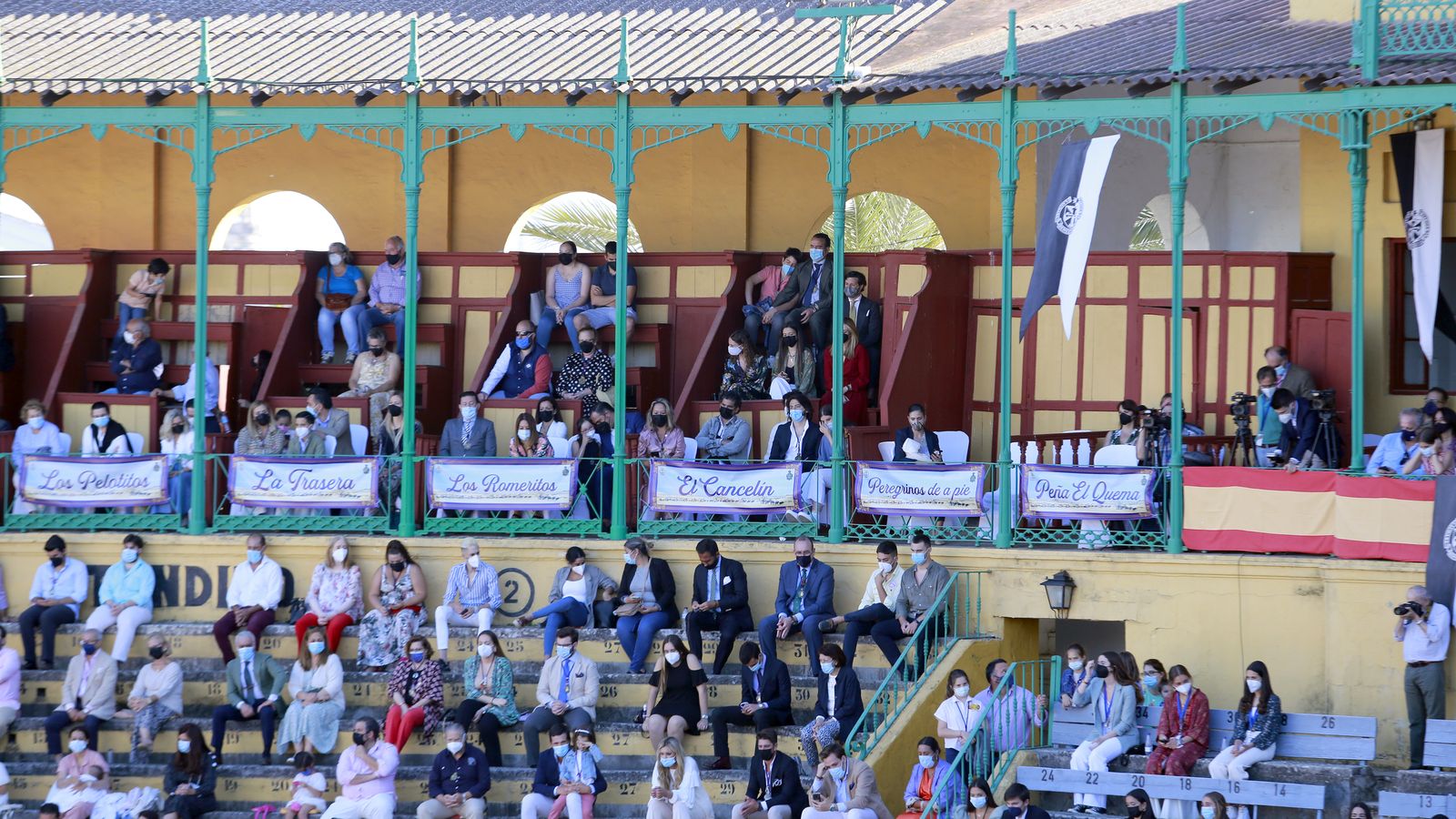 Imágenes de la Misa de Pentecostés en la Plaza de Toros de Jerez