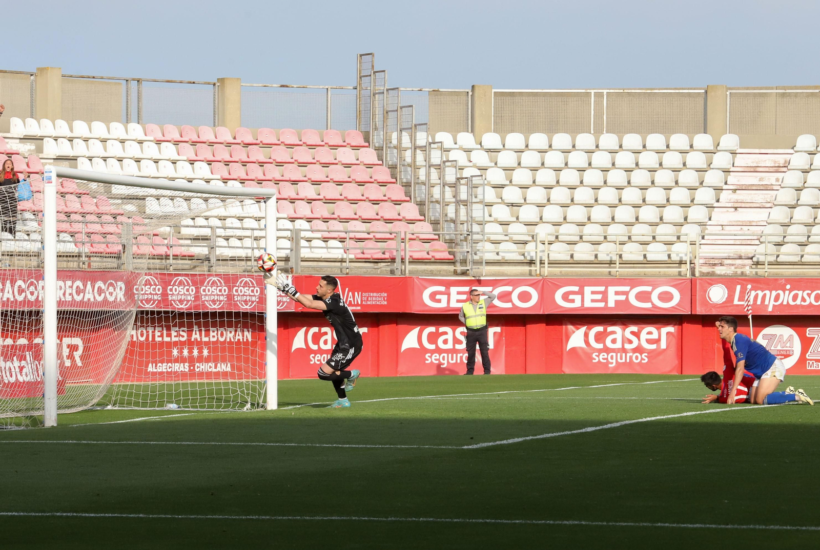 Fotos del Algeciras CF-Linares de Primera Federacion
