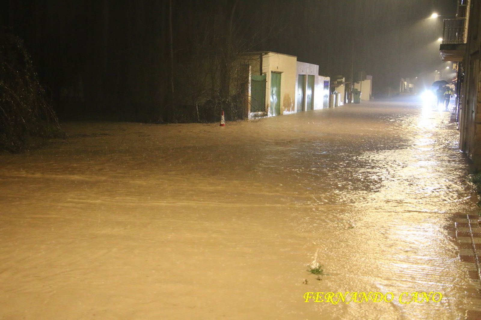 Inundación de calles en Mogón, en imágenes
