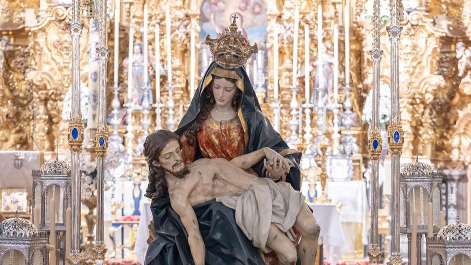 Altar de Cultos Extraordinario Santa María de la Alhambra, Mayo 2025