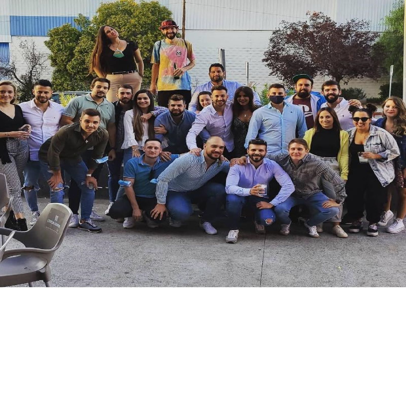 Un parlamentario andaluz y número tres del PP de Granada, en una reunión de más de veinte personas sin mascarillas