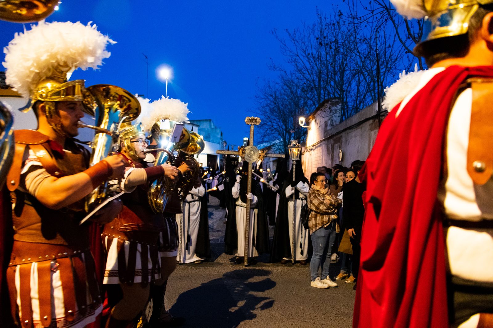 Martes Santo en Villanueva de Córdoba: La procesión del Amarrado y la Esperanza, en imágenes