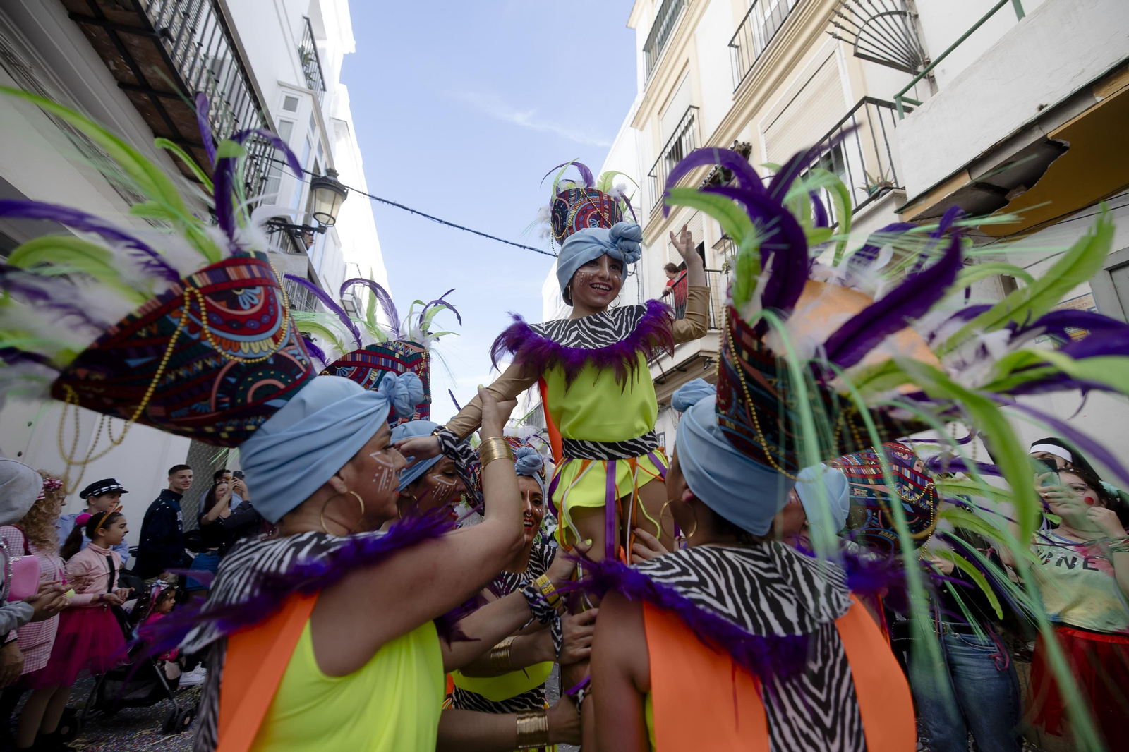 Búscate en las imágenes de la cabalgata de carnaval del Puerto de Santa María