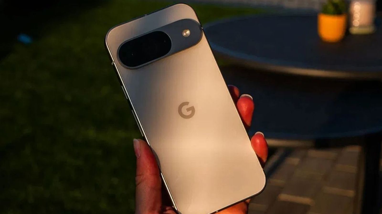 ¡Google Pixel 9 con 400€ de descuento!: este smartphone hace las mejores fotos sin luz, incluye IA y aprende de ti