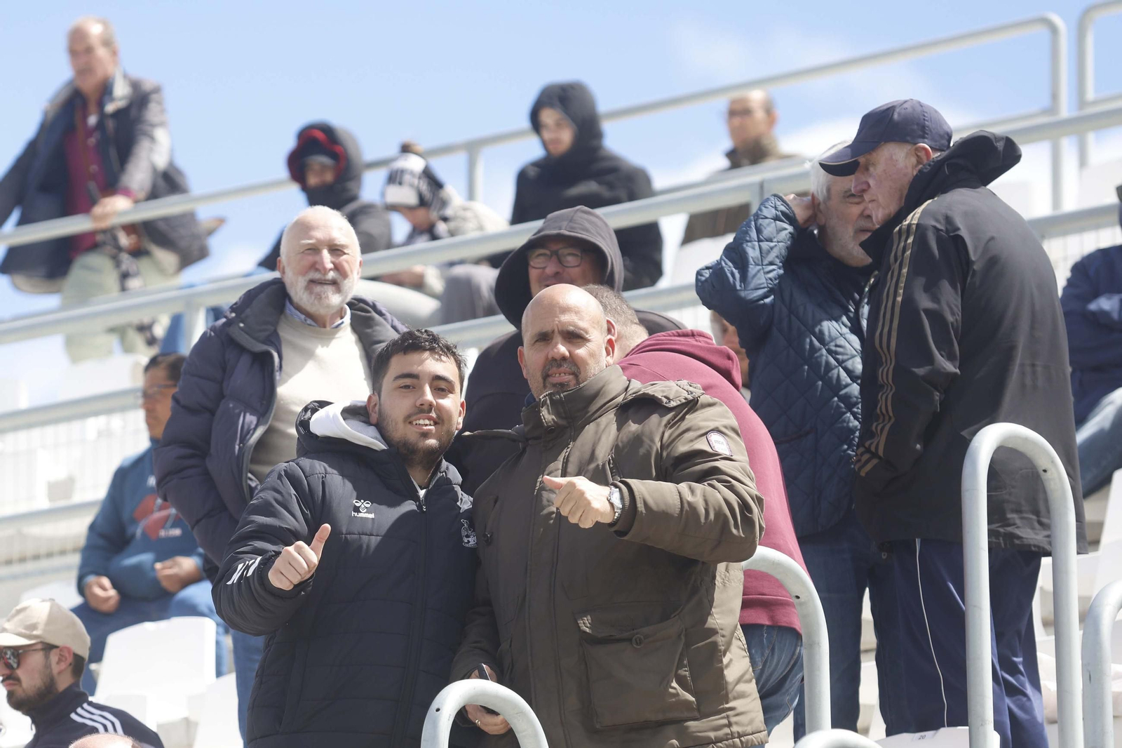 Búscate en el Ciudad de La Línea durante el Balona - Linares