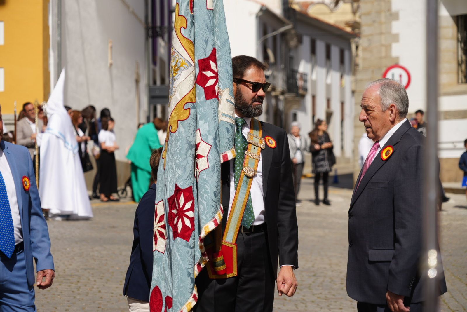 Domingo de Resurrección en Pozoblanco: La procesión del Resucitado, en imágenes
