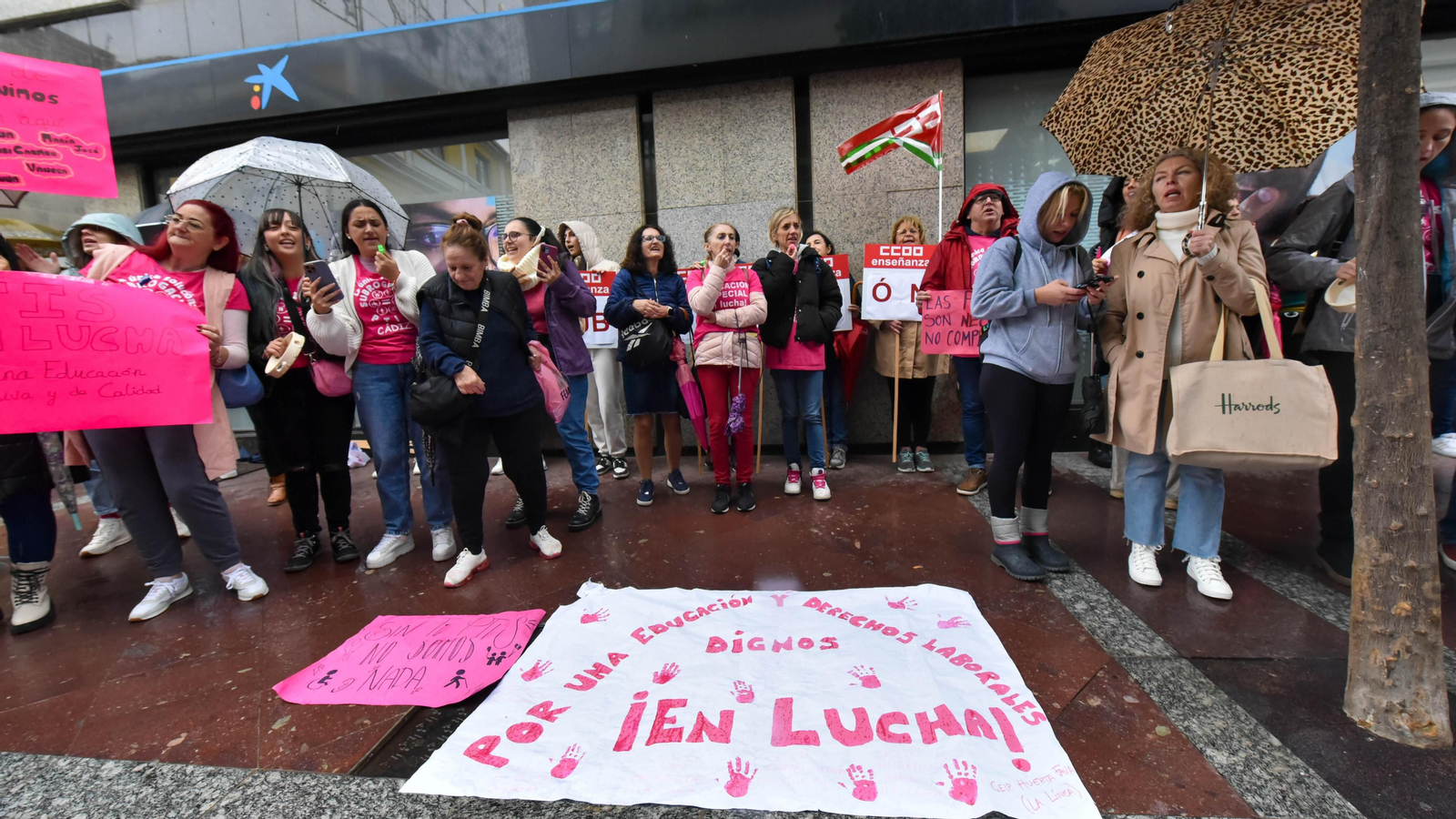 Protesta de padres por la falta de monitores de integración PTIS, en imágenes