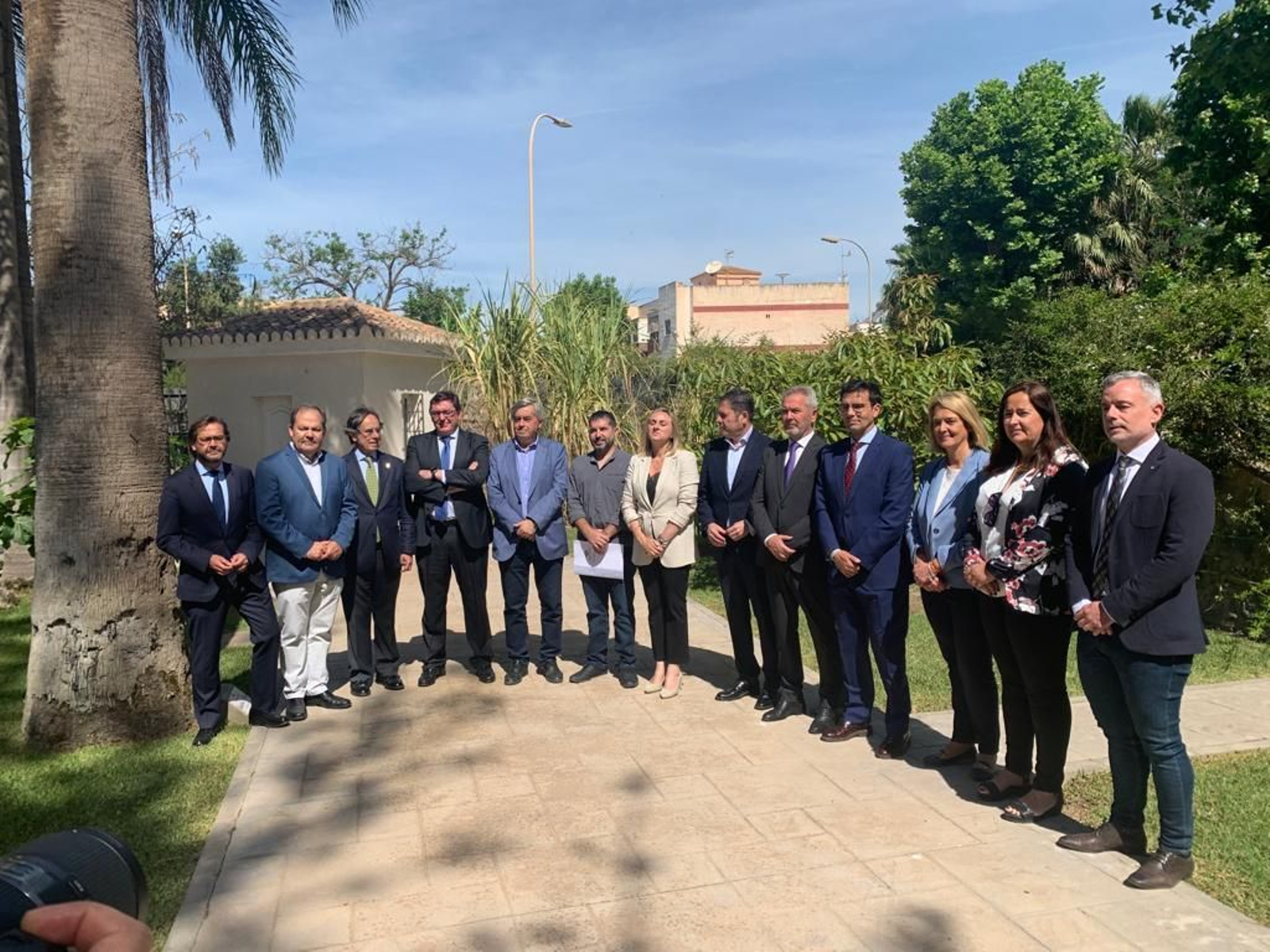 Instituciones políticas, empresariales y sociales de la provincia se unen para respaldar la conexión ferroviaria Motril-Granada