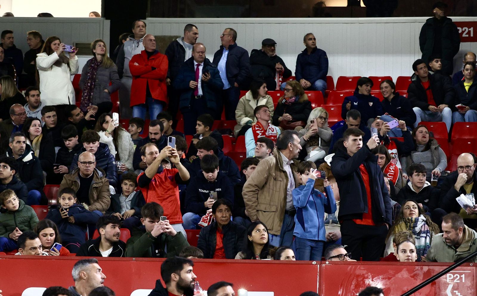 Búscate en el partido Sevilla Valencia