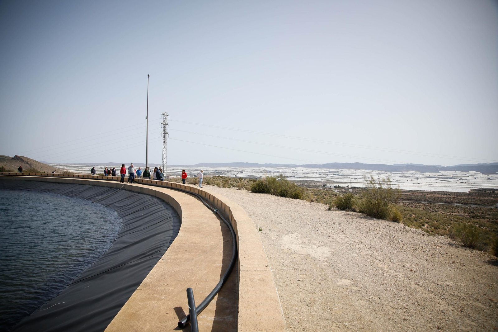 CUCN visita la desaladora de Carboneras y las balsas de Níjar