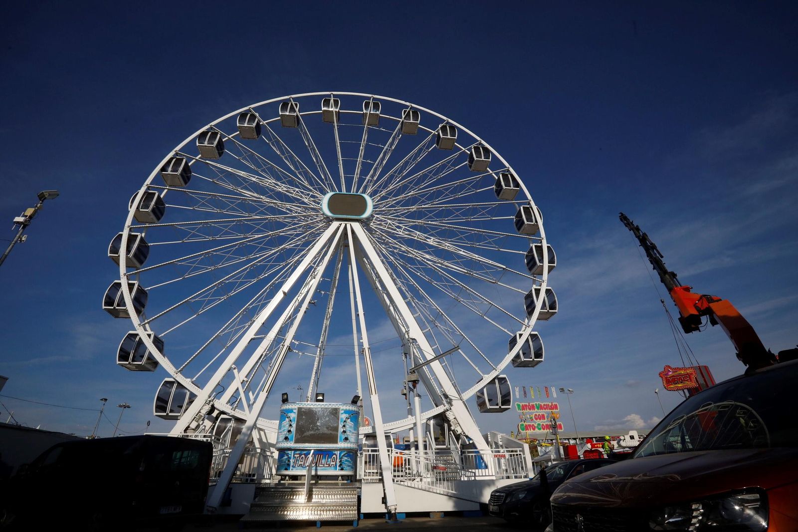 Los últimos retoques de la Feria, lista para acoger a los cordobeses